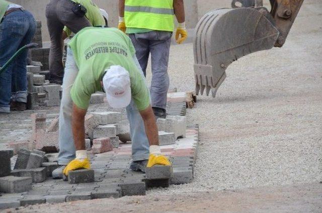 Kartepe'nin Yolları Tek Tek İşleniyor