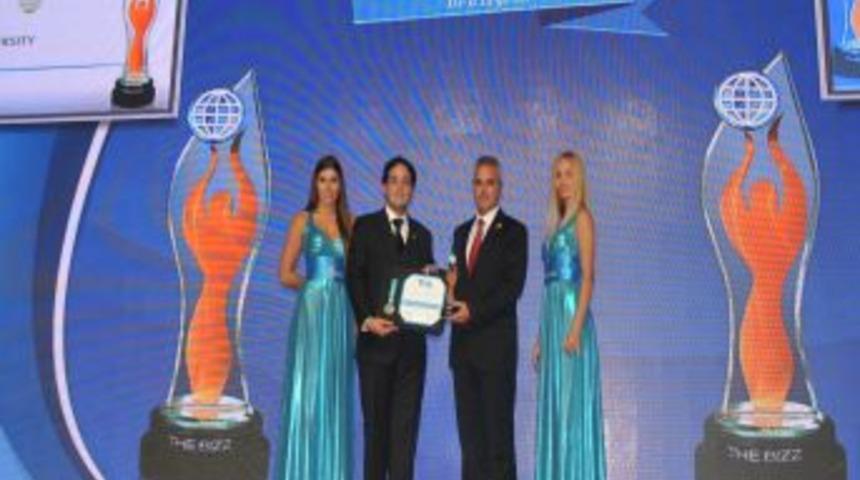 Karab&uuml;k &Uuml;niversitesi'ne Alanında Ve B&ouml;lgesinde En İyi Kurum &Ouml;d&uuml;l&uuml;