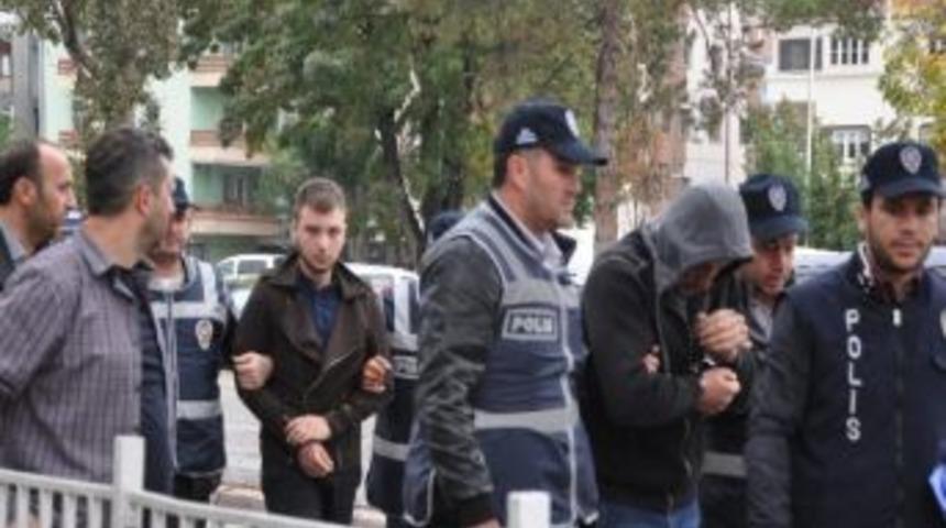 Ramazan Hırsızları Yakayı Ele Verdi