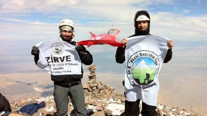 K&uuml;&ccedil;&uuml;k Ağrı&rsquo;ya Zorlu Tırmanış