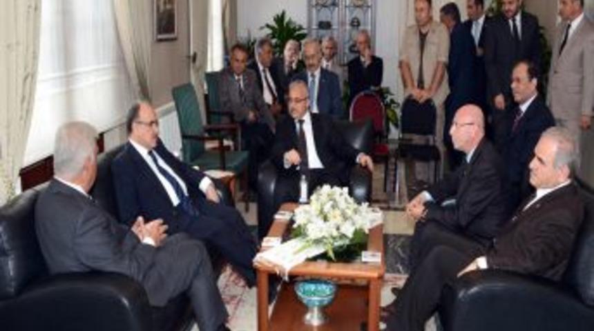 Başbakan Yardımcısı Atalay: &Ouml;nyargılara Kulak Vermiyorum