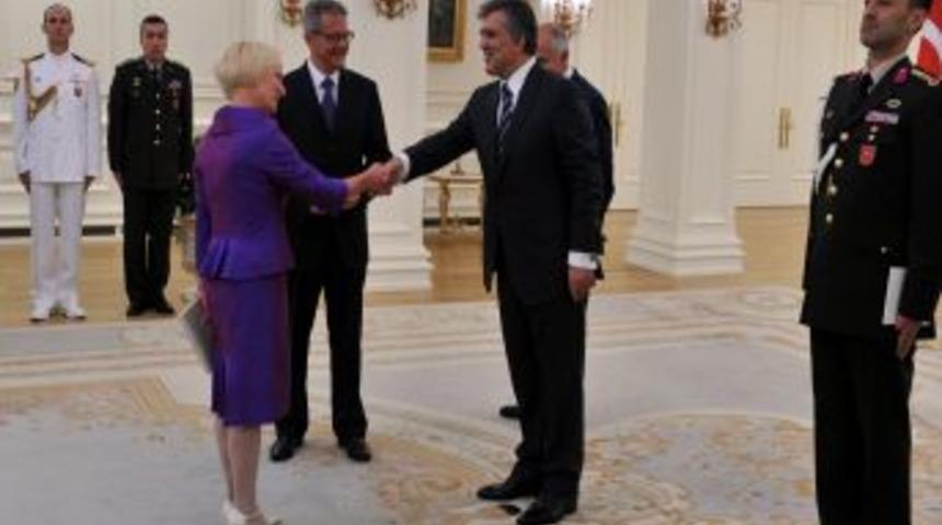 Hollanda B&uuml;y&uuml;kel&ccedil;isi Keller, Cumhurbaşkanı G&uuml;l&rsquo;e G&uuml;ven Mektubu'nu Sundu