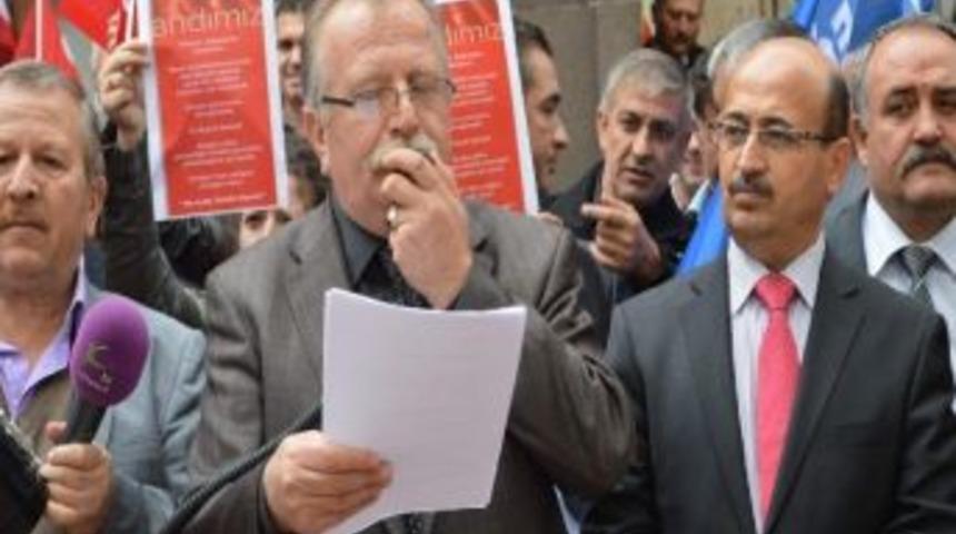 Eğitimcilerden Demokratikleşme Paketi Protestosu