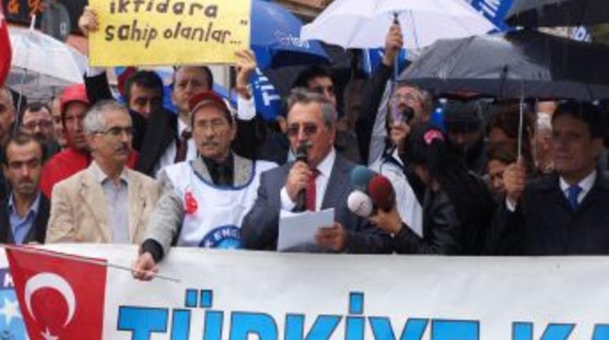 Demokratikleşme Paketini 'andımız'ı Okuyarak Protesto Ettiler
