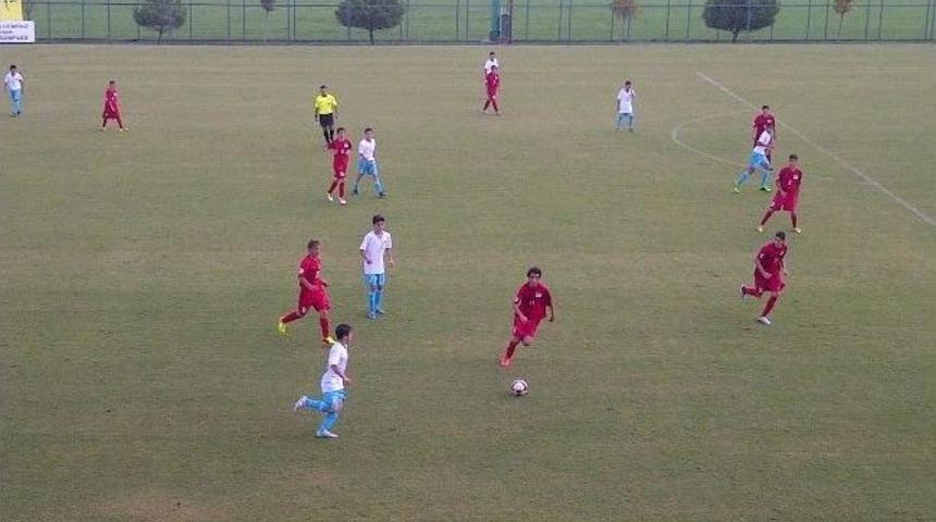 U14 Yaş Grubu Se&ccedil;meleri Antalya'da Devam Ediyor