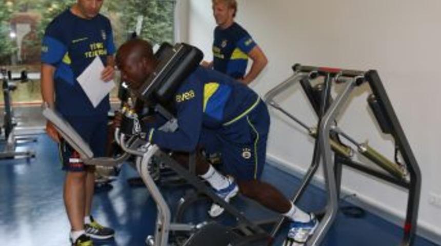 Fenerbah&ccedil;e, Salonda Kuvvet &Ccedil;alıştı