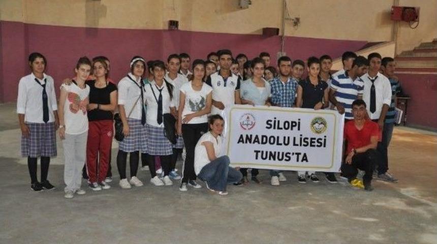 Silopi Anadolu Lisesi Folklor Ekibi Tunus Festivaline Katılıyor