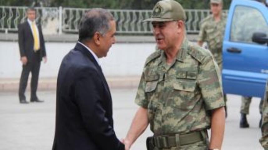 Jandarma Genel Komutanı Y&ouml;r&uuml;k, Vali Ko&ccedil;ak'ı Ziyaret Etti