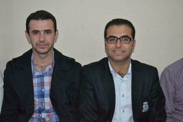 Ak Gen&ccedil;lik Manisa da Kolları Sıvadı 2