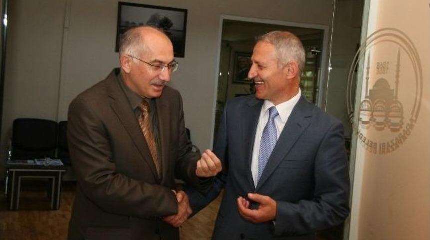 Başkan Dişli&rsquo;ye Ziyaretler S&uuml;r&uuml;yor