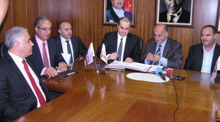 Malatya&rsquo;da Sanayiciler İ&ccedil;in Kredi Anlaşması Yapıldı