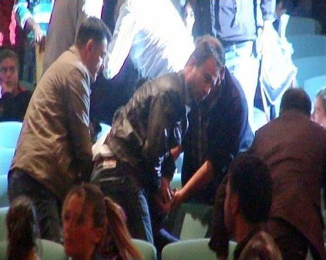 Muğla Sıtkı Ko&ccedil;man &Uuml;niversitesi&rsquo;ndeki Sosyoloji Kongresinde 7 G&ouml;zaltı 1