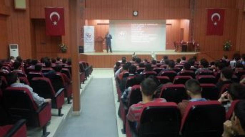 Gen&ccedil;lik Merkezi&rsquo;nden &Ouml;ğrencilere &lsquo;Hoşgeldiniz&rsquo; Programı