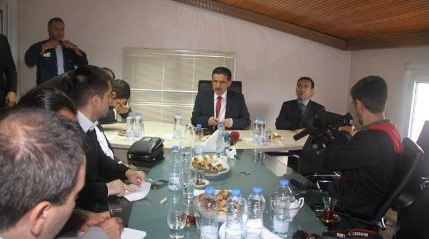 Vali Topaca K&ouml;m&uuml;rc&uuml;ler Osb'de İncelemelerde Bulundu