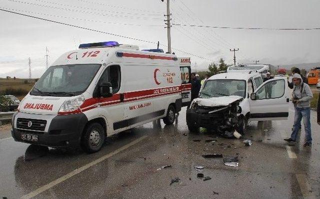 Hastaneye Giden Yaşlı Kadın Kazada Öldü