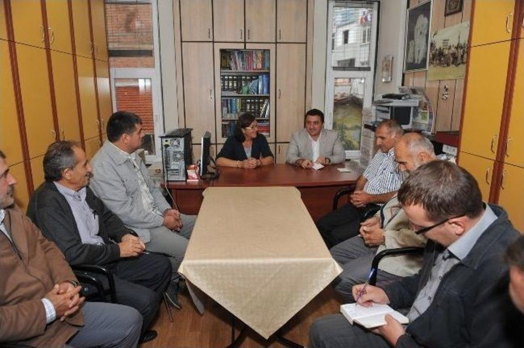 Başkan Vekili Bakıcı Mahalle Ziyaretlerini S&uuml;rd&uuml;r&uuml;yor