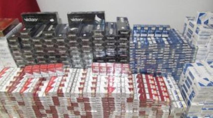 Yolcu Otob&uuml;s&uuml;nde 2 Bin 310 Paket Ka&ccedil;ak Sigara Ele Ge&ccedil;ti