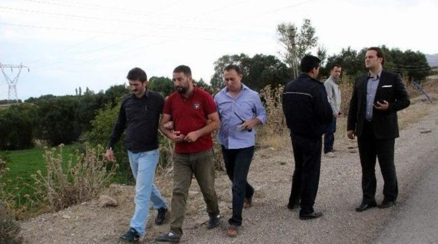 Kurbanlık Y&uuml;kl&uuml; Kamyon S&uuml;r&uuml;c&uuml;s&uuml;n&uuml;n &Uuml;zerinden Esrar &Ccedil;ıktı