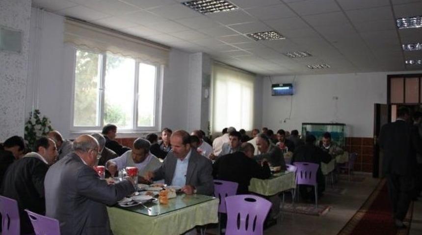 Korkuteli&rsquo;de Din G&ouml;revlileri Yemekte Buluştu