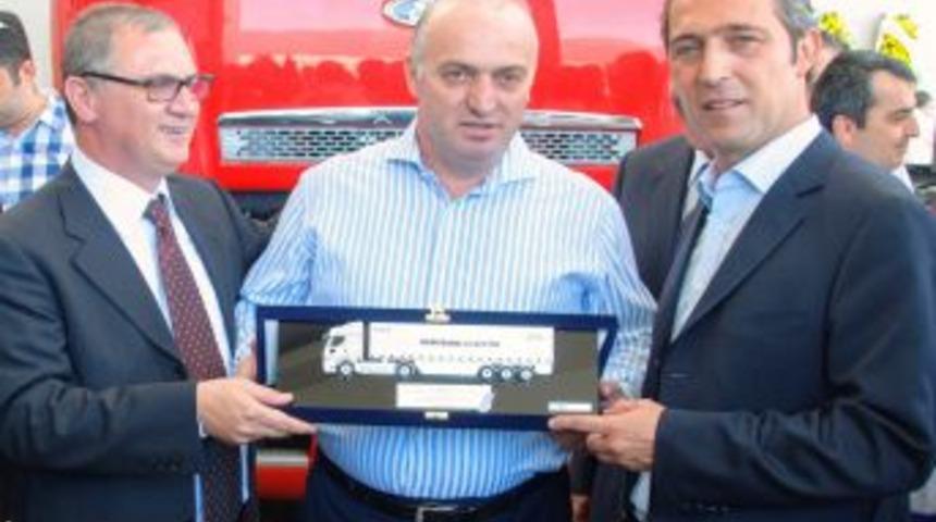 Yeni Nesil 88 Kamyonu Sahibine Ali Ko&ccedil; Teslim Etti