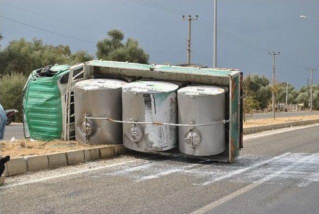 Tire’de Süt Tankeri Devrildi: 1 Yaralı