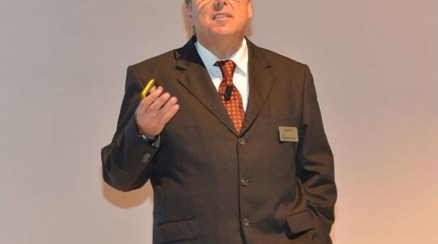 Mercedes-Benz T&uuml;rk, Aksaray Kamyon Fabrikası&rsquo;nda Yeni &Uuml;retim Hol&uuml;n&uuml; A&ccedil;tı