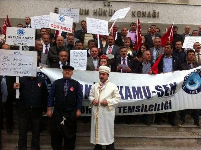 Valilik Önünde 'andımız” Protestosu