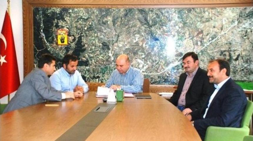 Gediz'de Gen&ccedil;lik Merkezi'nin Yapımı İ&ccedil;in S&ouml;zleşme İmzalandı