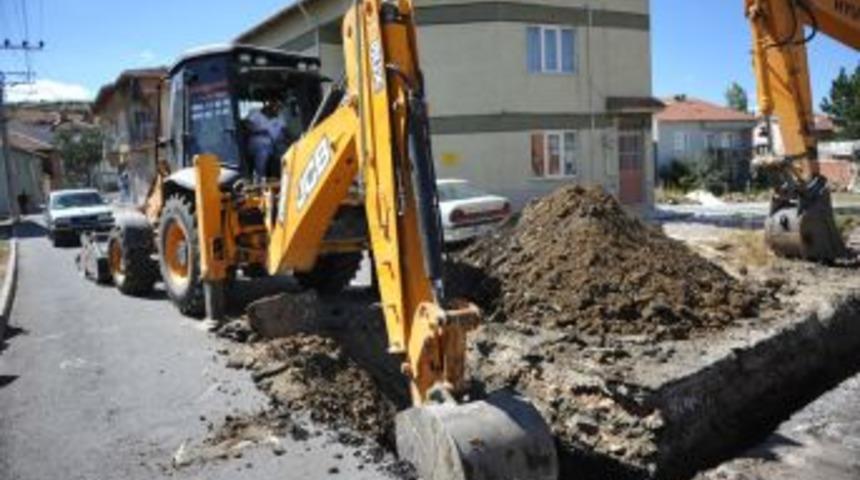 &Ccedil;arşı Mahalle&rsquo;de alt yapı &ccedil;alışmaları