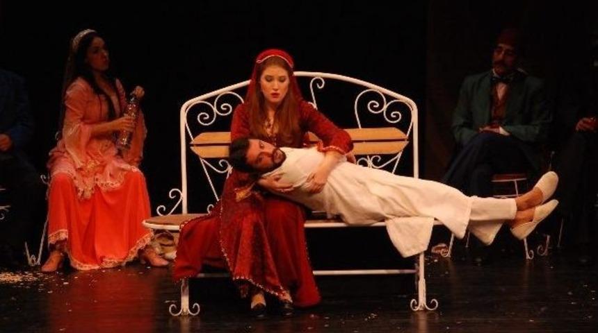 Edt, &ldquo;meraki&rdquo; Adlı Oyun İle Perde A&ccedil;ıyor