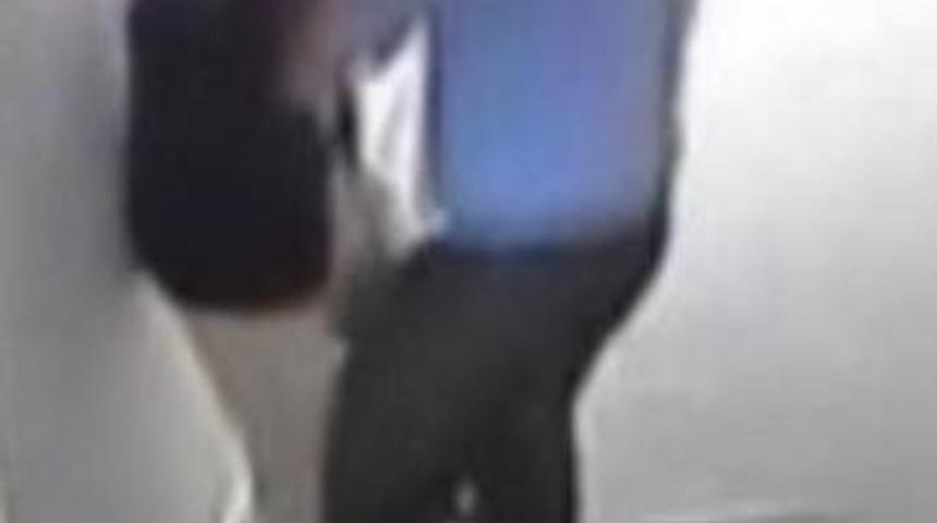 Down Sendromlu Şahsa K&ouml;t&uuml; Muamele G&uuml;venlik Kamerasında