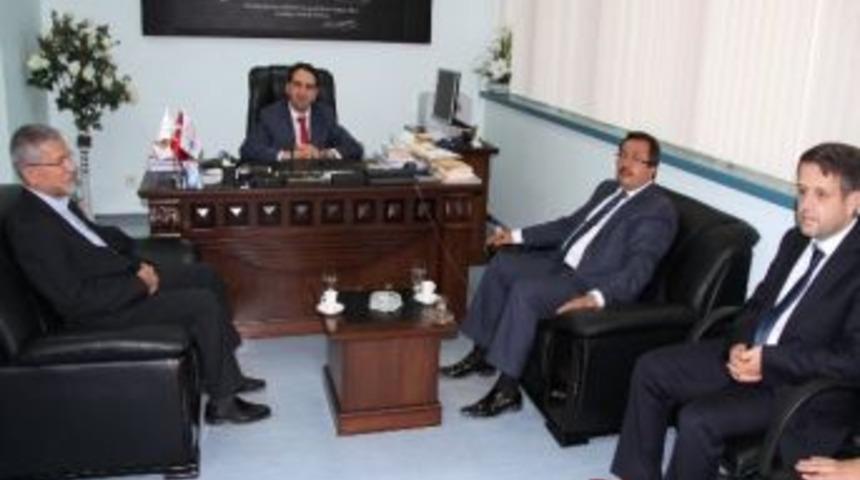 Bakan&rsquo;dan Tıp Merkezi Ve İlahiyat Fak&uuml;ltesine Ziyaret