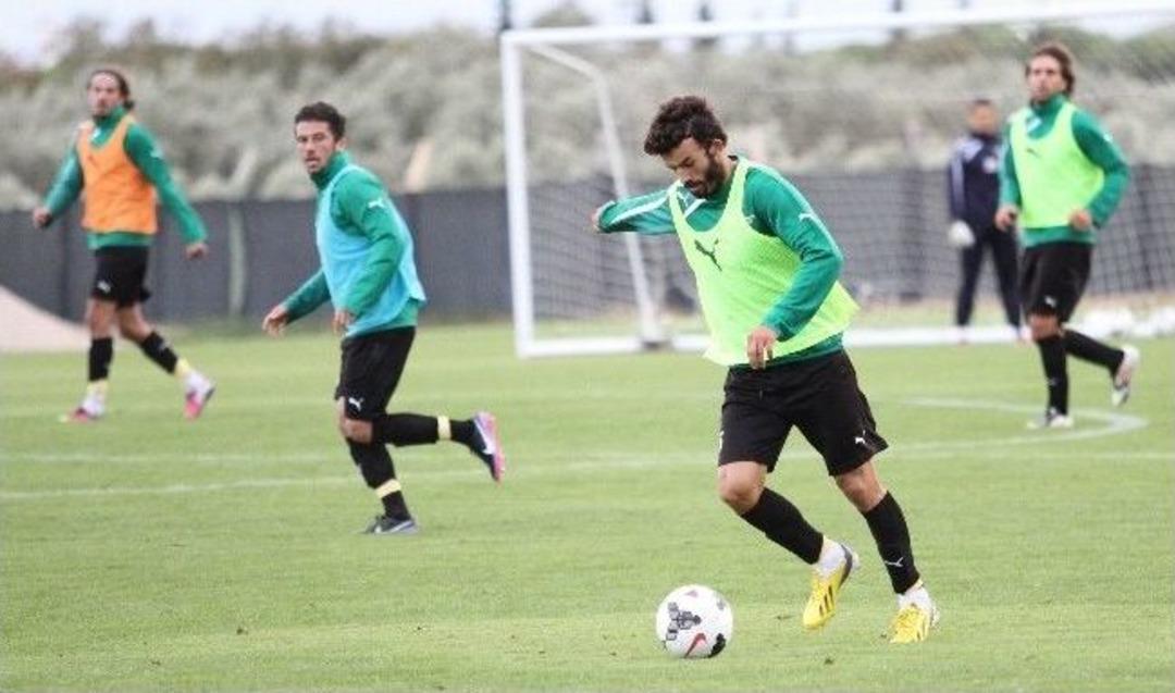 Akhisar Belediyespor&rsquo;da S&uuml;rpriz Doğum G&uuml;n&uuml;