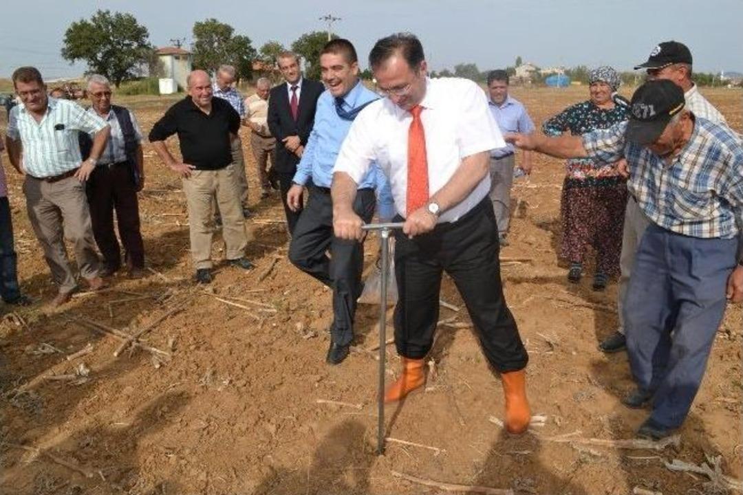 Keşan Kaymakamı Bekir Dınkırcı, Toprak Tahlilinin &Ouml;nemine Dikkat &Ccedil;ekti