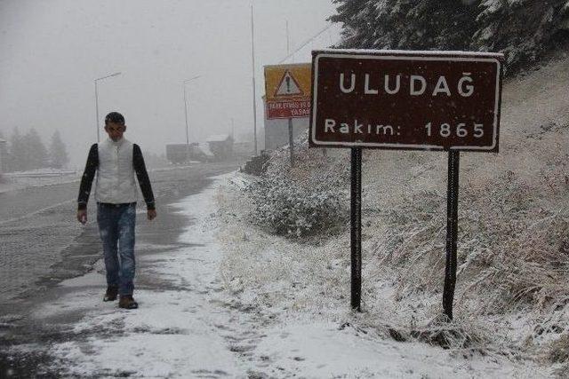 Uludağ Beyaz Gelinliğini Giydi