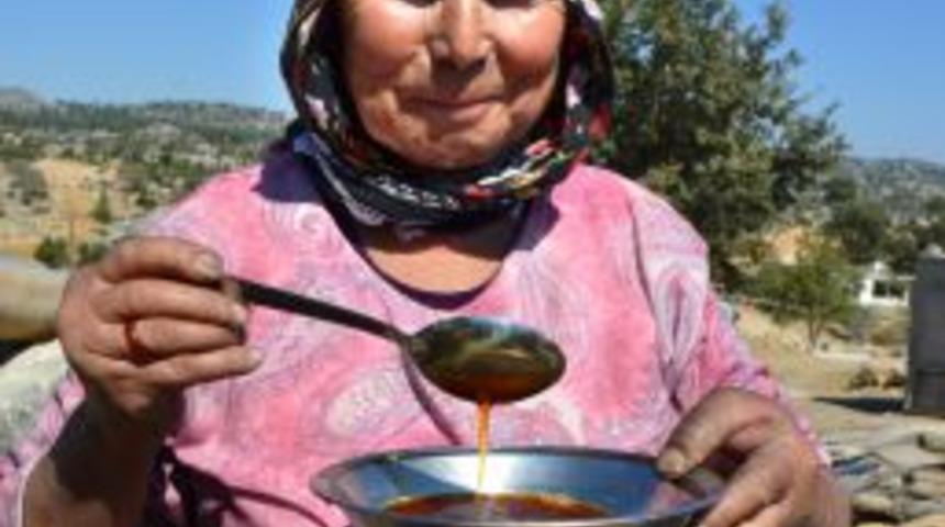 K&ouml;ylerde Geleneksel Pekmez &Uuml;retimi Başladı