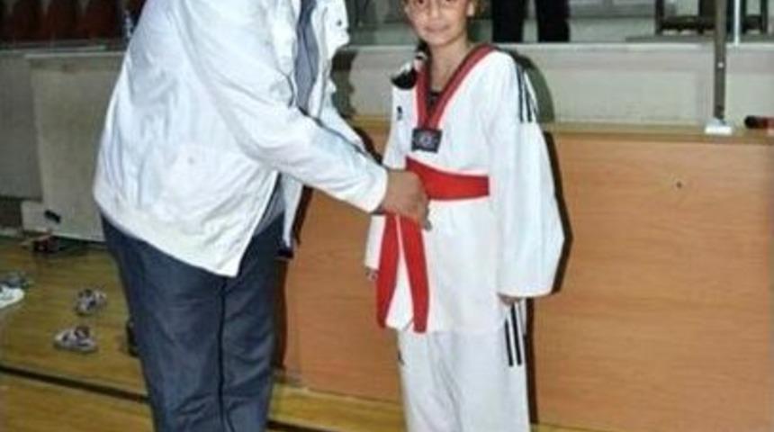 Minik Tekvandocuların Kuşak Sevinci