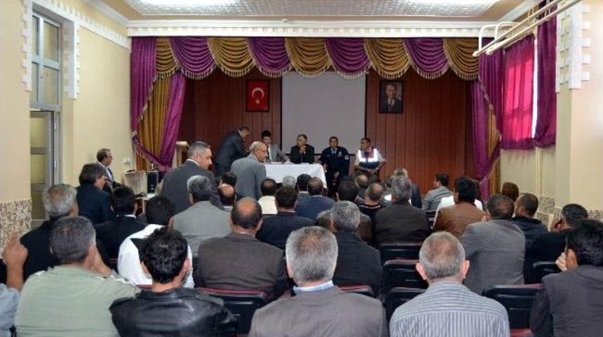 Kulu&rsquo;da &Ouml;ğrenci Taşıyan Servis Şof&ouml;rleri Bilgilendirildi