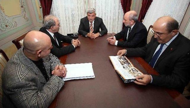 Fikret Bila, Sırrıpaşa Konağı&rsquo;na Hayran Kaldı 1