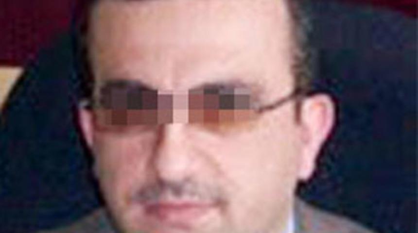 Tecav&uuml;zc&uuml; okul m&uuml;d&uuml;r&uuml;ne 27 yıl hapis