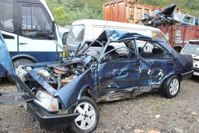 Giresun’da Trafik Kazası: 3 Yaralı