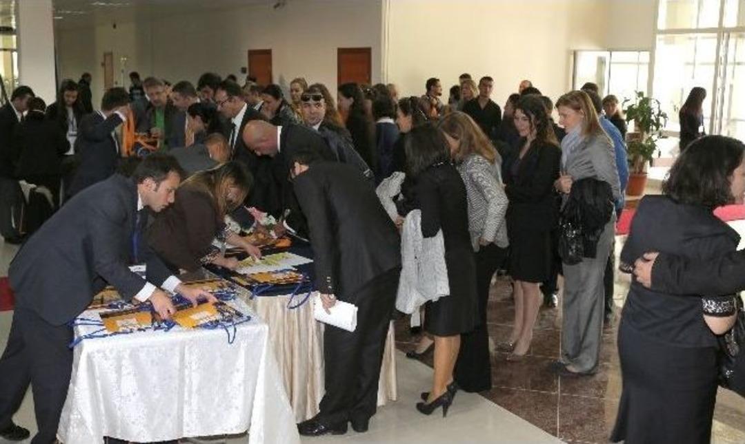 &ldquo;3. Uluslararası Meslek Y&uuml;ksekokulları Sempozyumu&rdquo; Ar&uuml;&rsquo;de Başladı