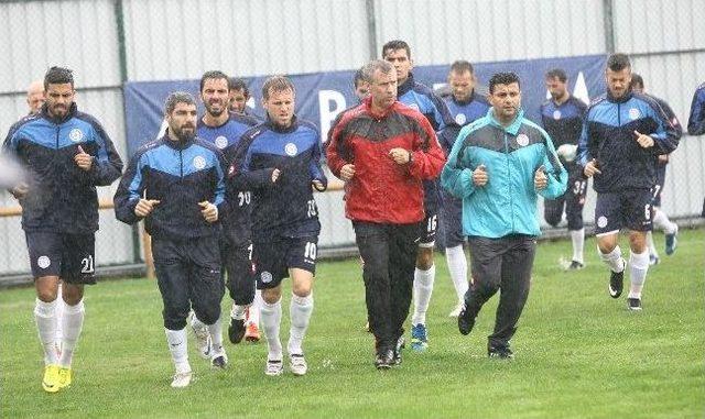 Çaykur Rizespor Medical Park Antalyaspor Maçı Hazırlıklarını Yoğun Yağmur Altında Sürdürdü