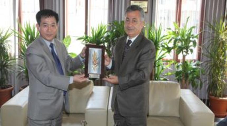 Vietnam Ile Adana Arasında Ticari Işbirliği Arayışı