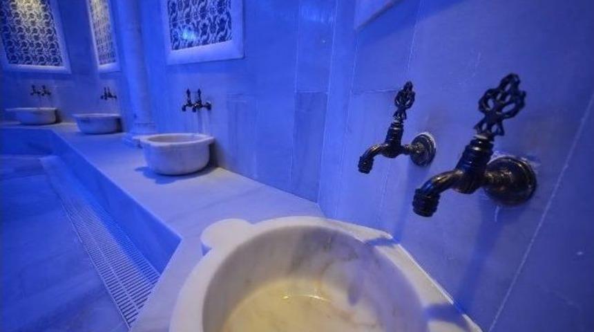 Uşak'ta Termal Tesise Ziyaret&ccedil;i Akını Yaşanıyor