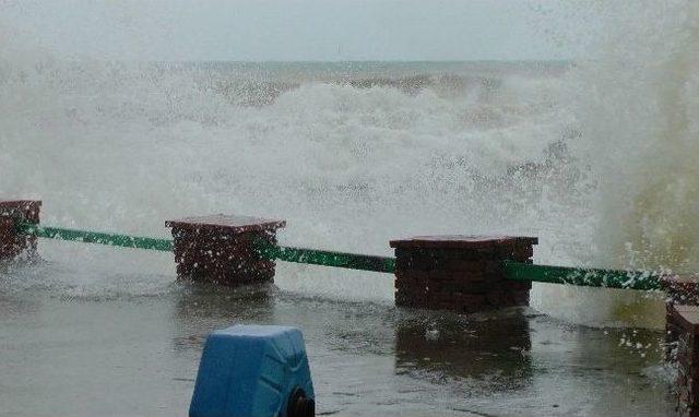 Karadeniz de Fırtına 1