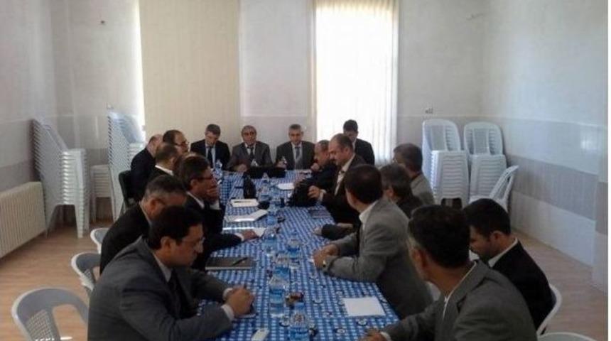 Eğitim Denetmenleri M&uuml;d&uuml;rleri Bilgilendirdi