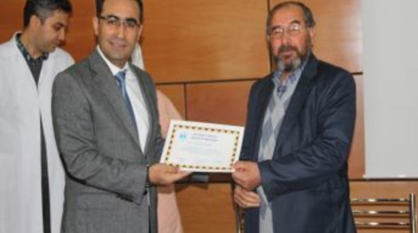 Diyabet Okulu'nu Bitirenlere Katılım Belgesi Verildi