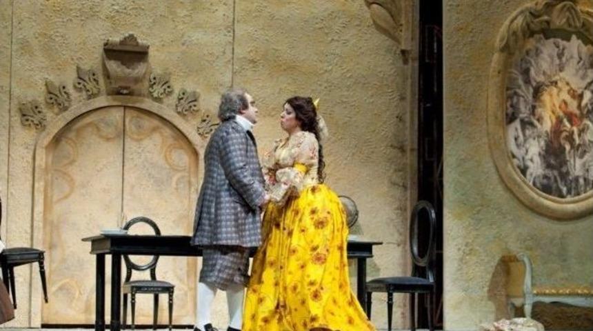 Opera&rsquo;da &ldquo;lale &Ccedil;ılgınlığı&rdquo;