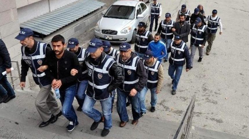 Eskişehir&rsquo;de &Ccedil;ek-senet &Ccedil;etesi &Ccedil;&ouml;kertildi